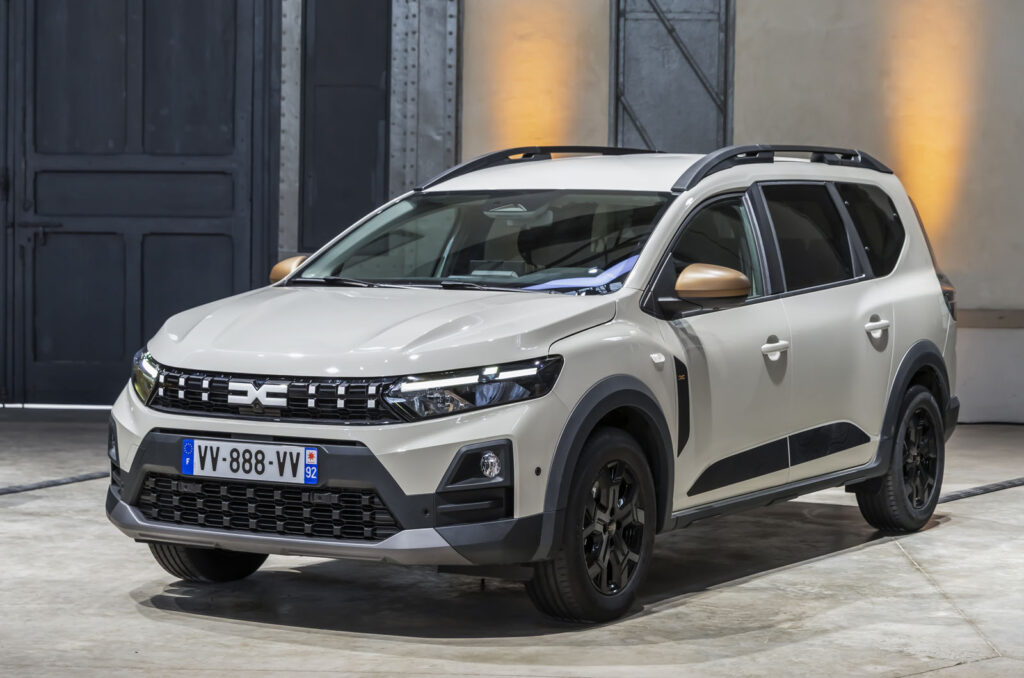 Updated Dacia Jogger gets new hybrid and fresh look for £25 more