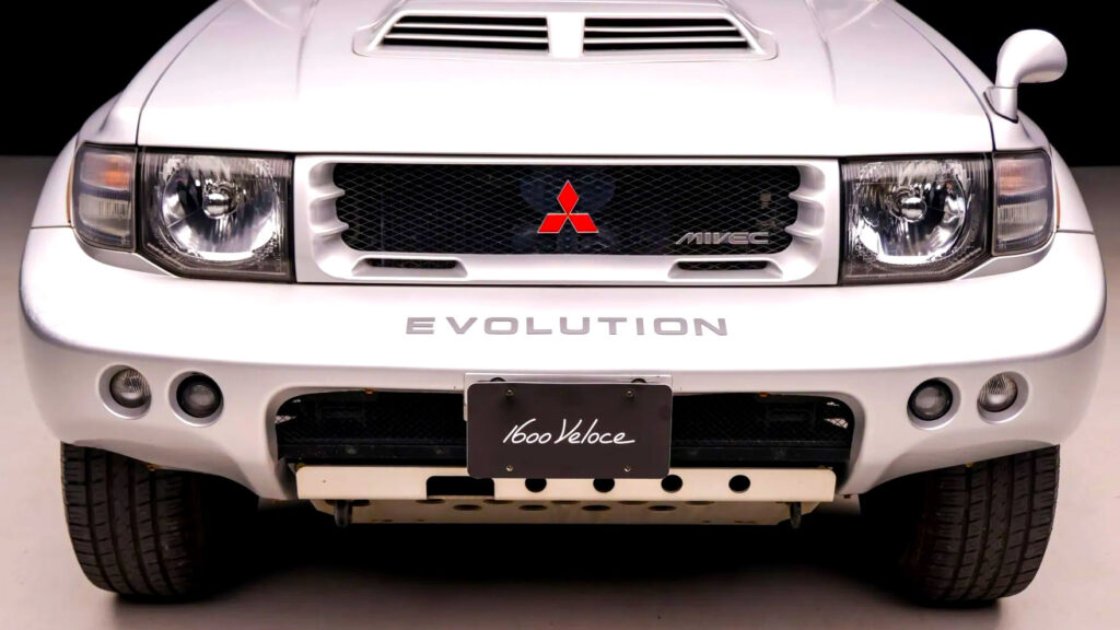 Mitsubishi’s Other EVO Is A 90s Monster That Took Its Fight Off The Road