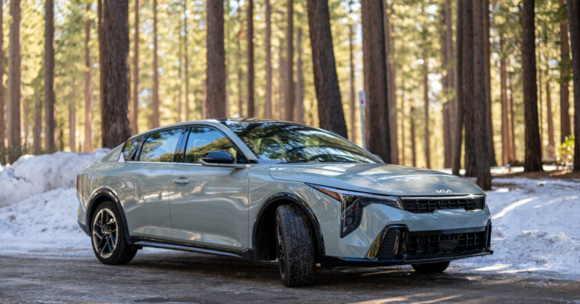 Winter Driving Tips for Electric and Hybrid Vehicles: A Comprehensive Guide