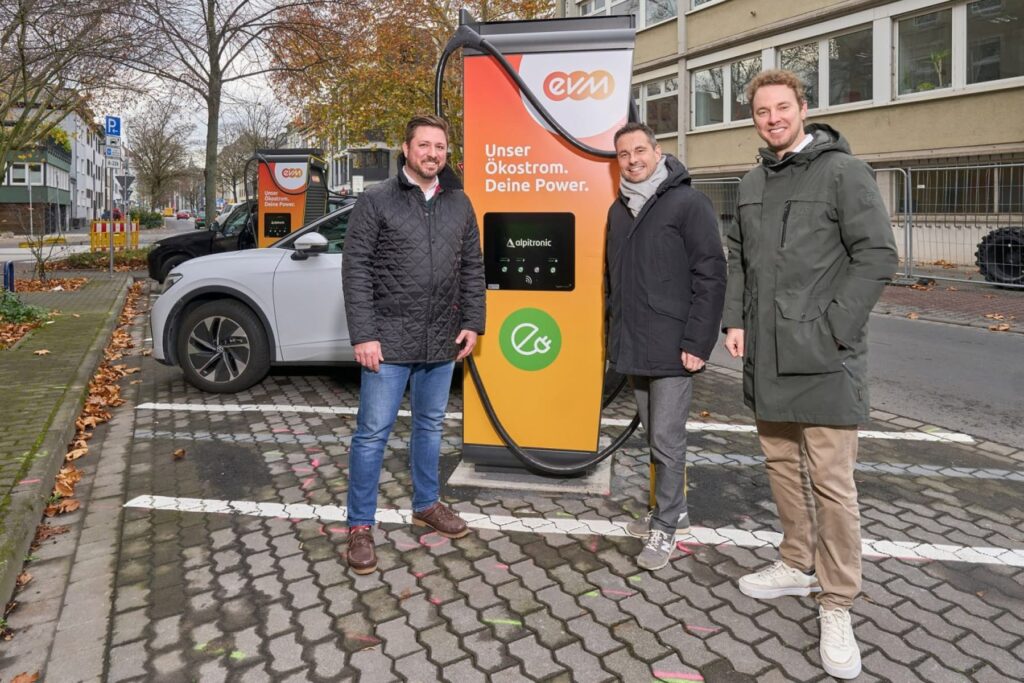 EVM eröffnet Schnellladepark in Koblenz