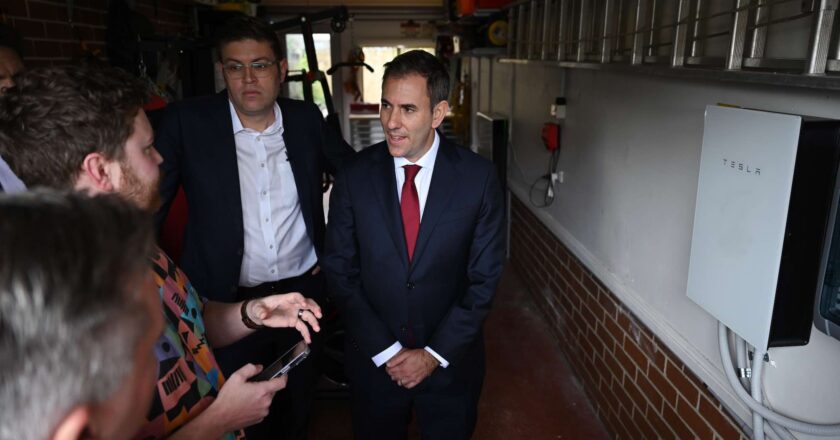 Solar Battery Rebate Faces Early Drain as Demand Surges