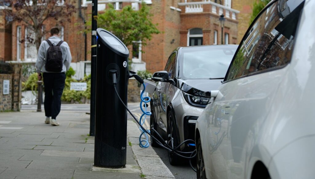Auto industry criticises new UK electric vehicle excise duty