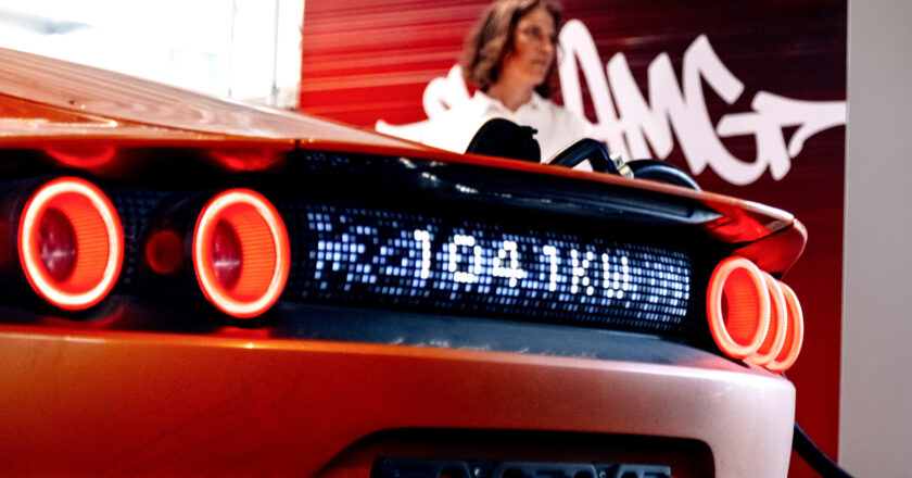 Canadians Reject EV Mandates, Favor Gas-Powered Choices