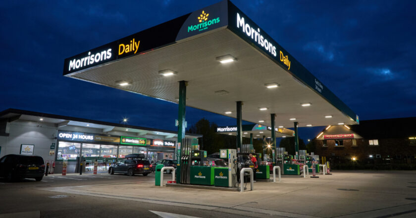 UK to Introduce Pay-Per-Mile Charge for EVs in April 2028