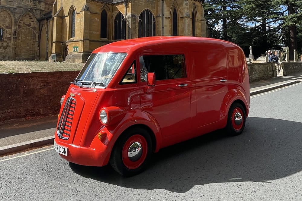 Retro electric van: Morris J-Type set for 2026 production in Wales