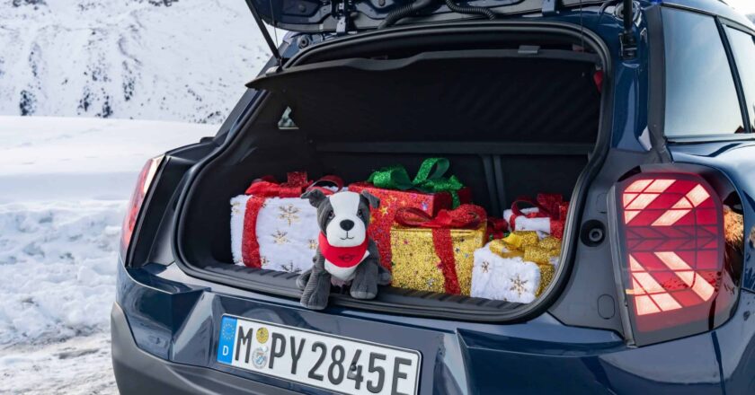 MINI Aceman Showcases Holiday Gifts and Lifestyle Collection