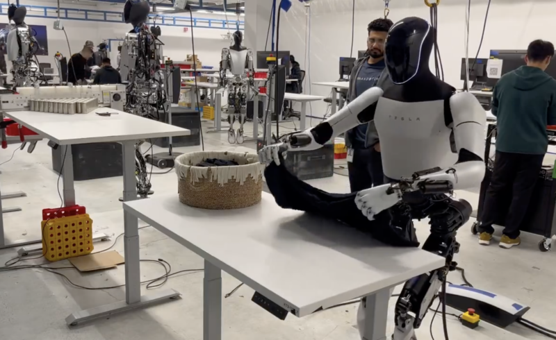 Humanoid Robots Labeled Next Big Bubble For Chinese Companies