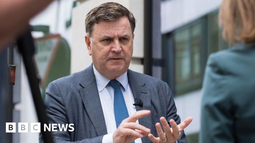 Tories urge financial regulator to investigate Reeves and Treasury over Budget build-up