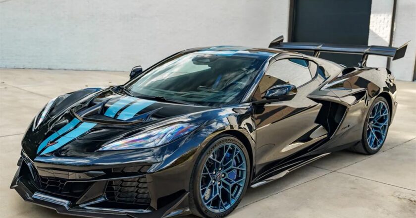 2026 Chevrolet Corvette ZR1 Sells for $290,000 in Auction