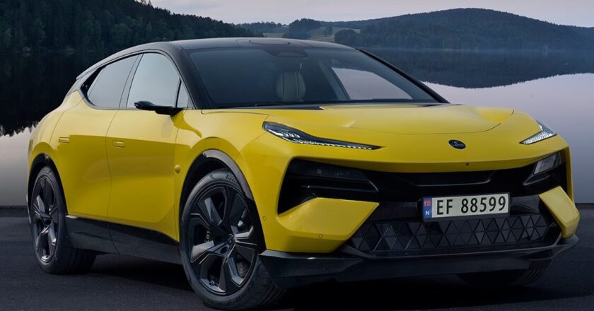 Lotus to Launch First Plug-in Hybrid in 2026