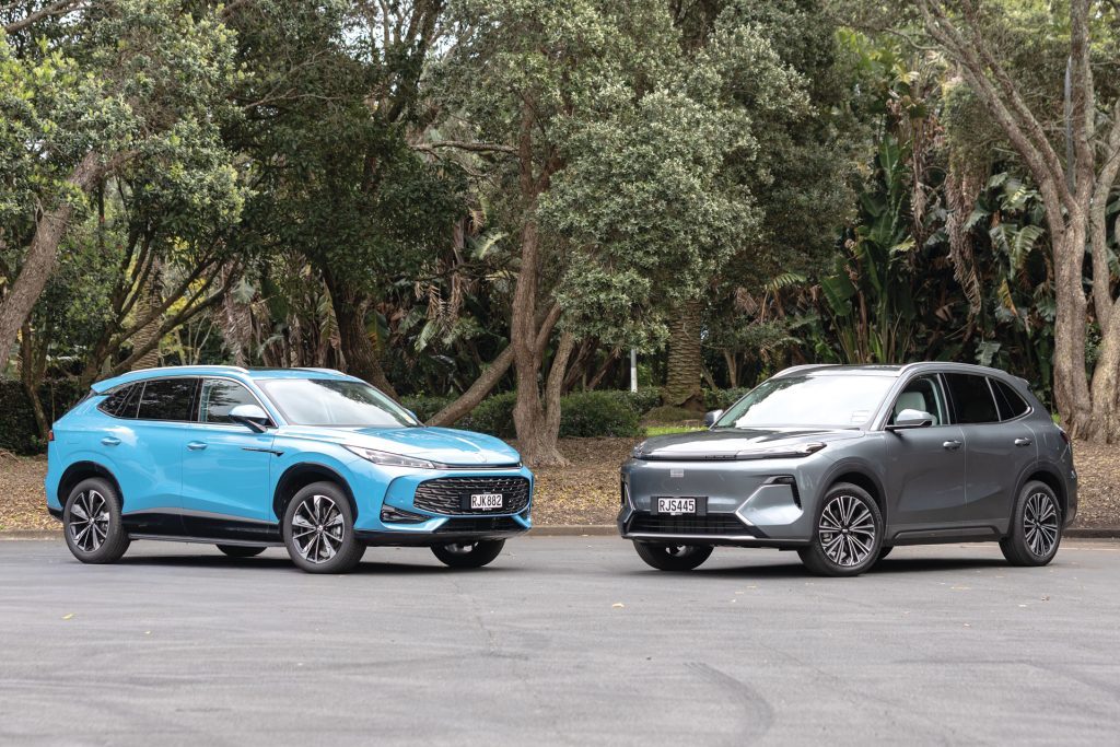 2025 Geely Starray EM-i Inspire vs MG HS Essence Super Hybrid Review