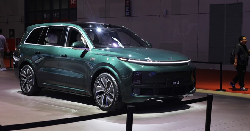 Li Auto Reports First Quarterly Loss in Three Years Amid Delivery Slump and Mega Recall