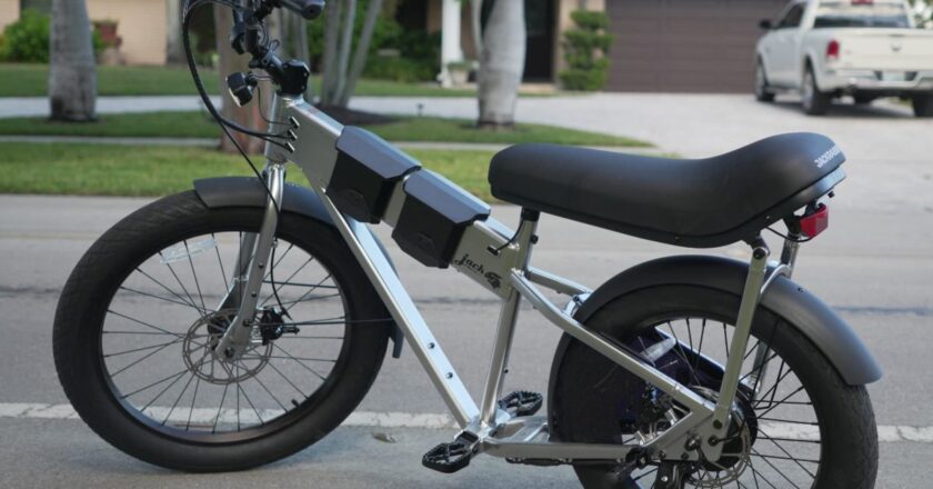 JackRabbit MG Doble: A Compact Yet Fun Ride for Two