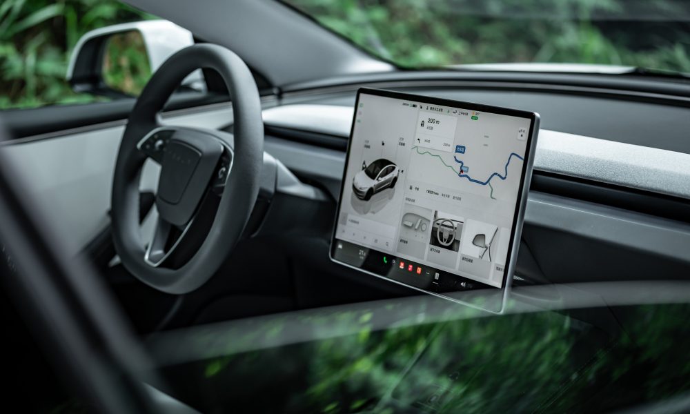 Tesla backtracks on strange Nav feature after numerous complaints