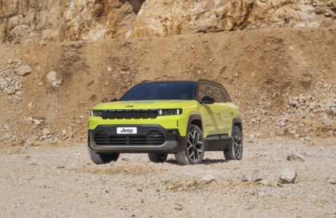 Jeep Unveils New Compass with Enhanced Capabilities and Electric Options