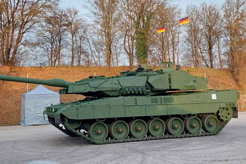 Germany Unveils First Batch of New Leopard Tanks for Modernization Efforts