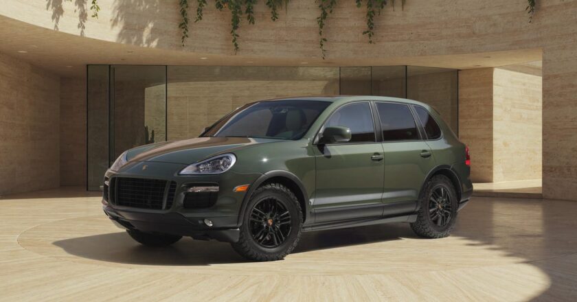Porsche Restores a Classic Cayenne GTS Manual for Unique Client