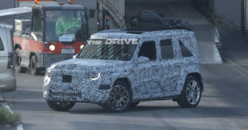 Mercedes-Benz Baby G-Class Spotted During Testing