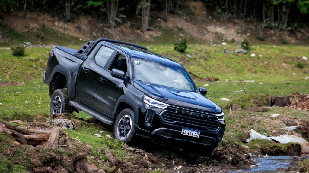 Contacto en Ushuaia: Ram Dakota (2026)