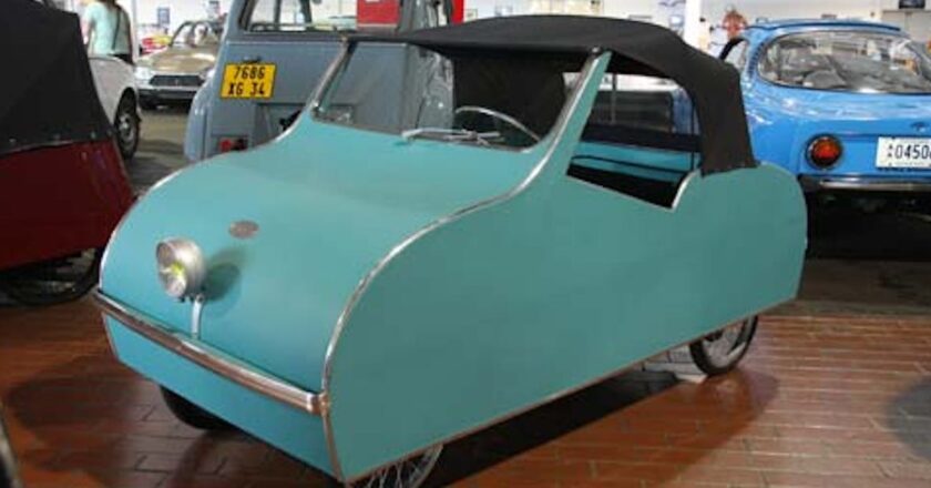 Forgotten Microcars: The Oddities of Post-War American Automotive History