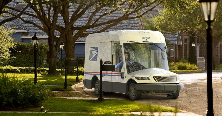 USPS Rolls Out Over 2,600 EVs for Mail Delivery