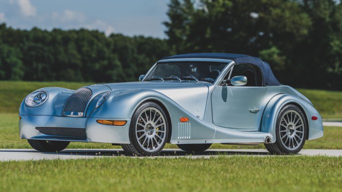 Morgan’s Aero 8 Is a Refined, Blistering Roadster that Leaves the Shelby Cobra in the Rearview