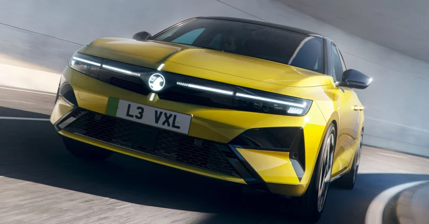 Vauxhall Astra Gets a Face-Lift and More Electric Options