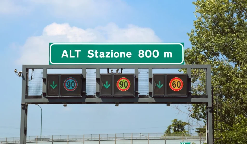 Brutto risveglio, il 2026 inizierà con un rincaro dei pedaggi autostradali