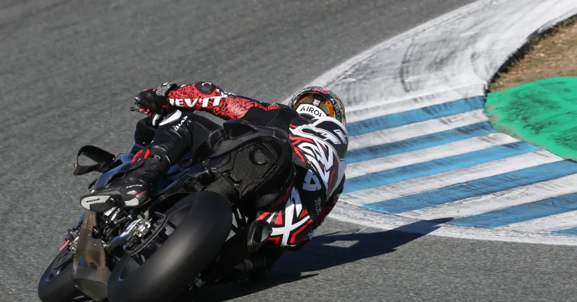 BMW Stands Firm in World Superbike After Razgatlioglu’s Departure