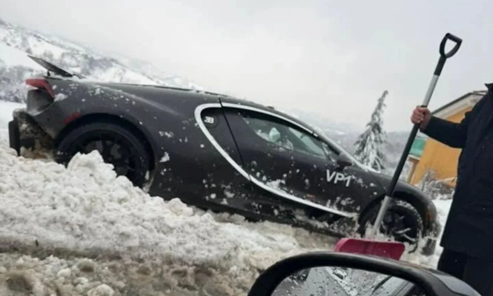 Bugatti Tourbillon prototype gets stuck in the snow
