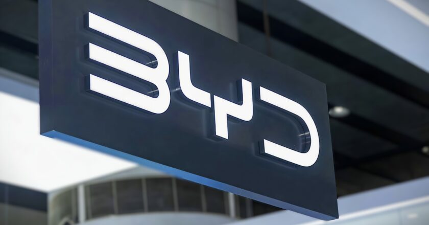 BYD Reports November Sales Dip Despite Yearly Growth