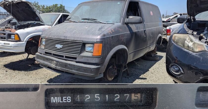 Rare Find: 1991 Chevrolet Astro Cargo Van with Over 425,000 Miles