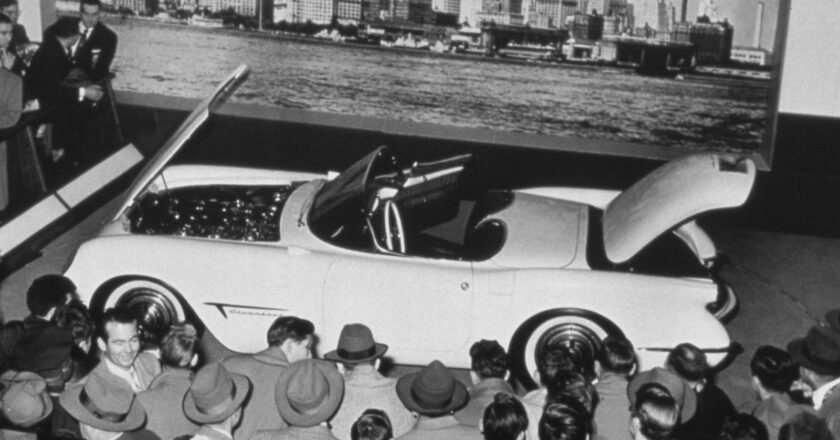 How Ford’s Thunderbird Saved GM’s Corvette from the Scrap Heap