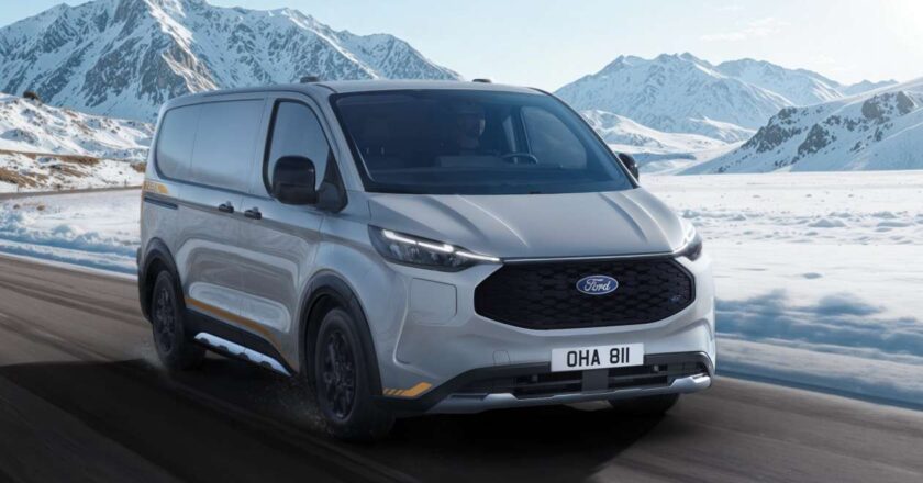 Ford Updates E-Transit Custom with Extended Range and All-Wheel Drive