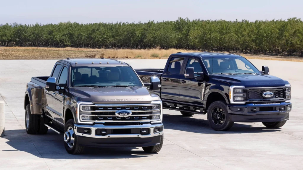 What's The Difference Between Ford's 6.8 And 7.3 Godzilla V8 Engines?