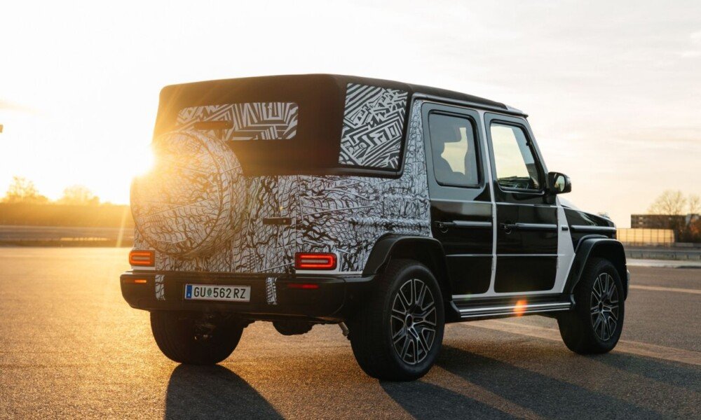 Mercedes-Benz G-Class Cabriolet prototype officially revealed