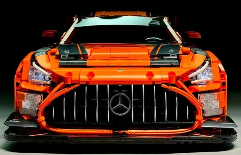 Mercedes-AMG GT3 Black Series: The Ultimate 1:8 Scale Building Kit with 5,466 Pieces