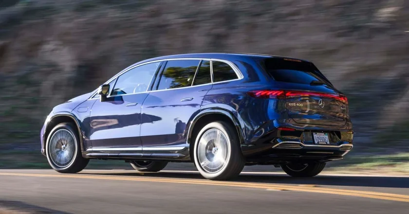 2026 Mercedes-Benz EQS400 4Matic SUV: More Bang for Your Buck
