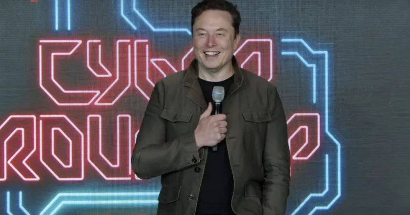 Musk Downplays Waymo’s Self-Driving Capabilities, Predicts Tesla Will Dominate