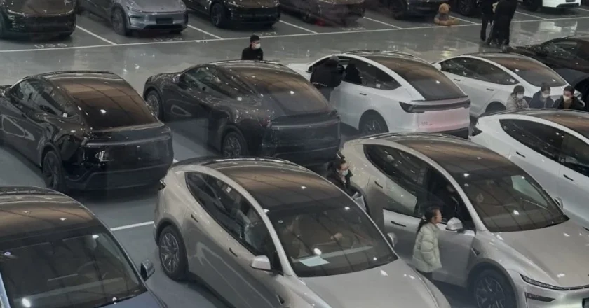 Tesla China’s Delivery Centers Overflowing with Vehicles for Year-End Push