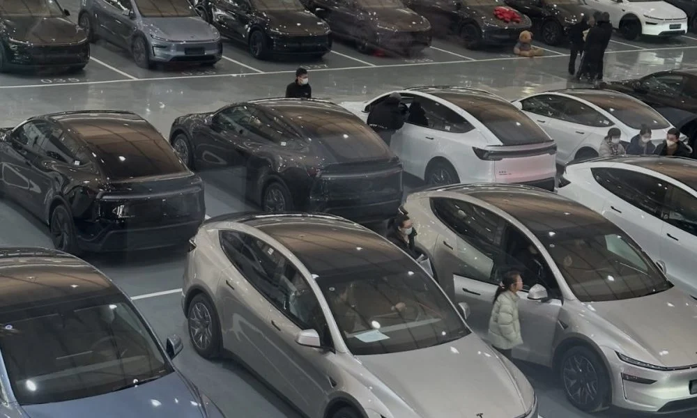 Tesla China delivery centers look packed as 2025 comes to a close