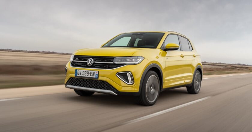 Volkswagen T-Cross Restyled: Driver Reviews Unveiled!