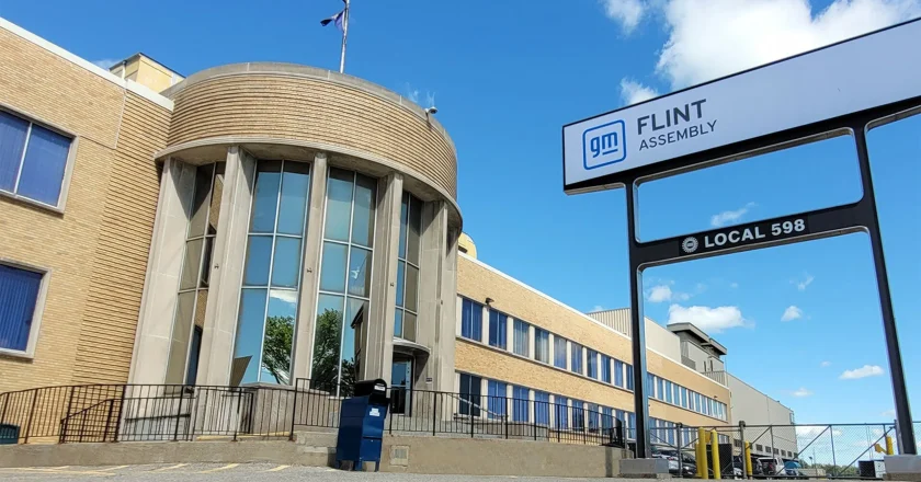 GM Extends Shutdown, Impacts Flint Assembly and Corvette Plants