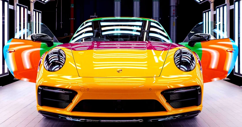 Porsche Patents Color-Shifting Technology for Cars